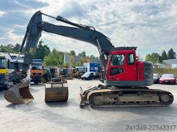 VOLVO ECR235 Oilquick 3x Schaufeln