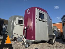 Cheval Liberté Touring Country 2,6t berry Sattelschrank