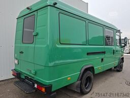 MERCEDES-BENZ 711 D Vario Kasten ex-Polizei Standheizung