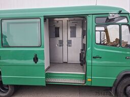 MERCEDES-BENZ 711 D Vario Kasten ex-Polizei Standheizung
