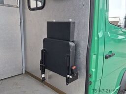 MERCEDES-BENZ 711 D Vario Kasten ex-Polizei Standheizung