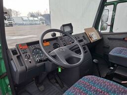MERCEDES-BENZ 711 D Vario Kasten ex-Polizei Standheizung