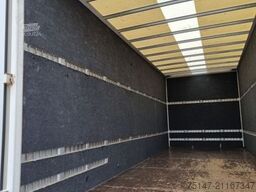 MAN TGL 8.220 4x2 BL 3-Sitzer Klima Möbelkoffer