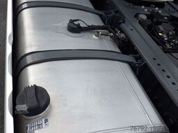 DAF XG 530 FT Skylight/Ret./2x Tank/PTO/Spoiler/LED