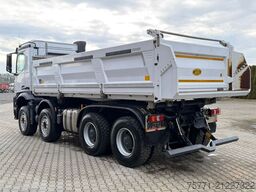Mercedes-Benz AROCS 3548 8x4 EURO6 WYWROTKA TRÓJSTRONNA Z BOR...
