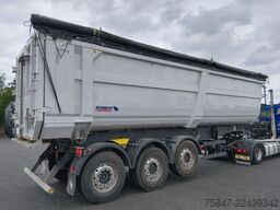 Schmitz Cargobull SKI 24 SL 8.2 Stahl Liftachse
