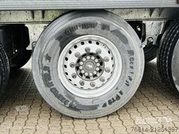 Schmitz Cargobull Tiefkühler Standard Doppelstock Trennwand