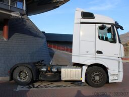 Mercedes-Benz Actros 1845