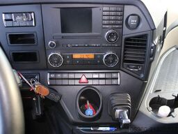 Mercedes-Benz Actros 1845