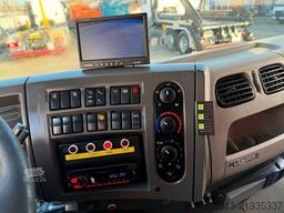 RENAULT Premium Lander Pritsche mit Kran FASSI