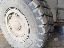 Komatsu HD325-7