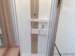 BÜRSTNER Lyseo TD 684 G Winter Paket