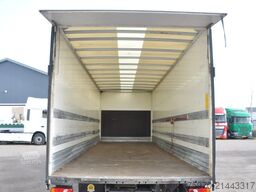 DAF LF 290 FA 2018 4X2 BOX + LIFT