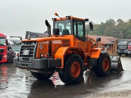 DOOSAN DL 200 inkl. Schaufel & Gabel Bj.2013 107kW