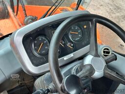 DOOSAN DL 200 inkl. Schaufel & Gabel Bj.2013 107kW