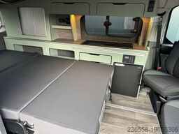 SALTY BLUE Ford Tourneo Titanium 2.5 PHEV, Premium Ausbau
