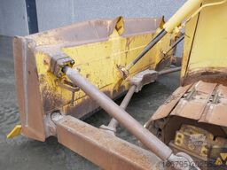 Komatsu D85PX-15