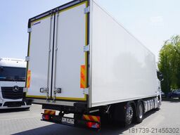 MAN TGX 26.470 / 2022 / Krone Refrigerator 4