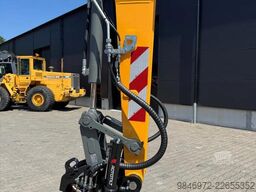 Liebherr A910-2023 800 UUR ROTOTILT !!