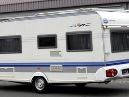 HOBBY Excellent 460 UFE mit Vorzelt