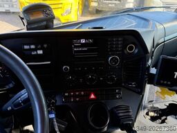 MERCEDES-BENZ Arocs 3243 8x4 Hiab 166-4