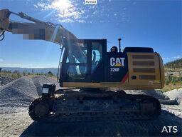 Caterpillar 326FL Excavator – R8 Rototilt and 2 Buckets