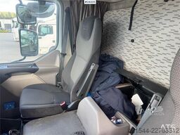 DAF LF210 4x2 Box Truck with Carrier Refrigeration Uni