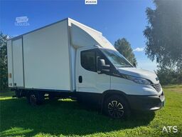 Iveco 35S16 8-Pallet Box Truck with 2 Sets of Tyres