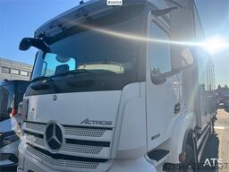 Mercedes-Benz Actros 1833 4x2 Box Truck with Full Side Opening