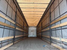 Schmitz Cargobull Curtainsider Mega Getränke