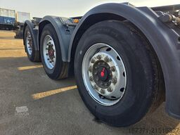 KÖGEL S24-2 | SAF DISC. | LIFT AXLE.