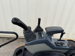 SANY SY16/  2022 BJ / 805 H / 2 x Löffel