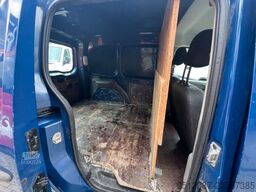 RENAULT Kangoo Rapid  1,5 dCi HU 07.20026
