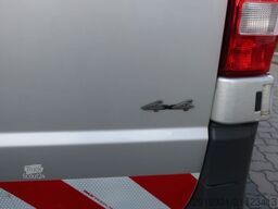 MERCEDES-BENZ Vito Kasten 114 CDI/BT 4x4 lang/Klima/AHK/Nr.101