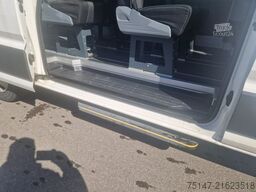 MAN TGE 3.140 4x2 9-Sitzer Klima AHK 3 to ZR NEU