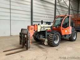 JLG 4013
