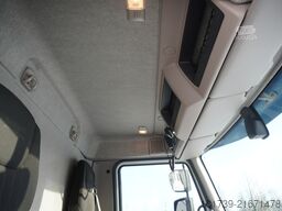 DAF LF 12.210 18-pallet container with tail