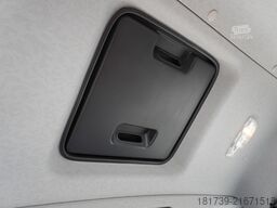 Mercedes-Benz Arocs 2633 flatbed truck / Crane FASSI