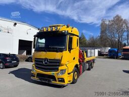 MERCEDES-BENZ Actros 4 Abschleppwagen mit Kran