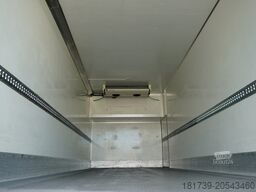 Mercedes-Benz Actros 2546 / Lecapitaine refrigerator