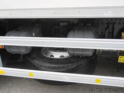DAF XF 480 6x2 E6 / Lamberet refrigerator 18