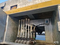 Alim Treyler Fully galvanized machine semi-trailer. Hyd