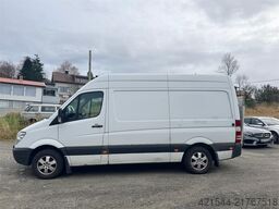 Mercedes-Benz Sprinter 316 w/ Lift REPAIR OBJECT