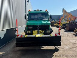 Mercedes-Benz Unimog U1700