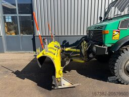 Mercedes-Benz Unimog U1700