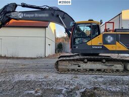 Volvo EC300el excavator w/ Toothed bucket, Sanding bucke