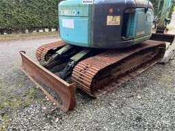 Kobelco sk135SRLC w/ sanding bucket and digging bucket