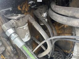 Volvo EC700CL crawler excavator w/ one bucket – Hydrauli