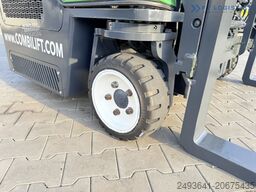 Combilift C2500CB DIESEL TRIPLEX 5500 FREE LIFT