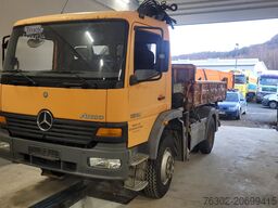 Mercedes-Benz 1318 AK Kipper Kran 4X4 deutsches Fahrze